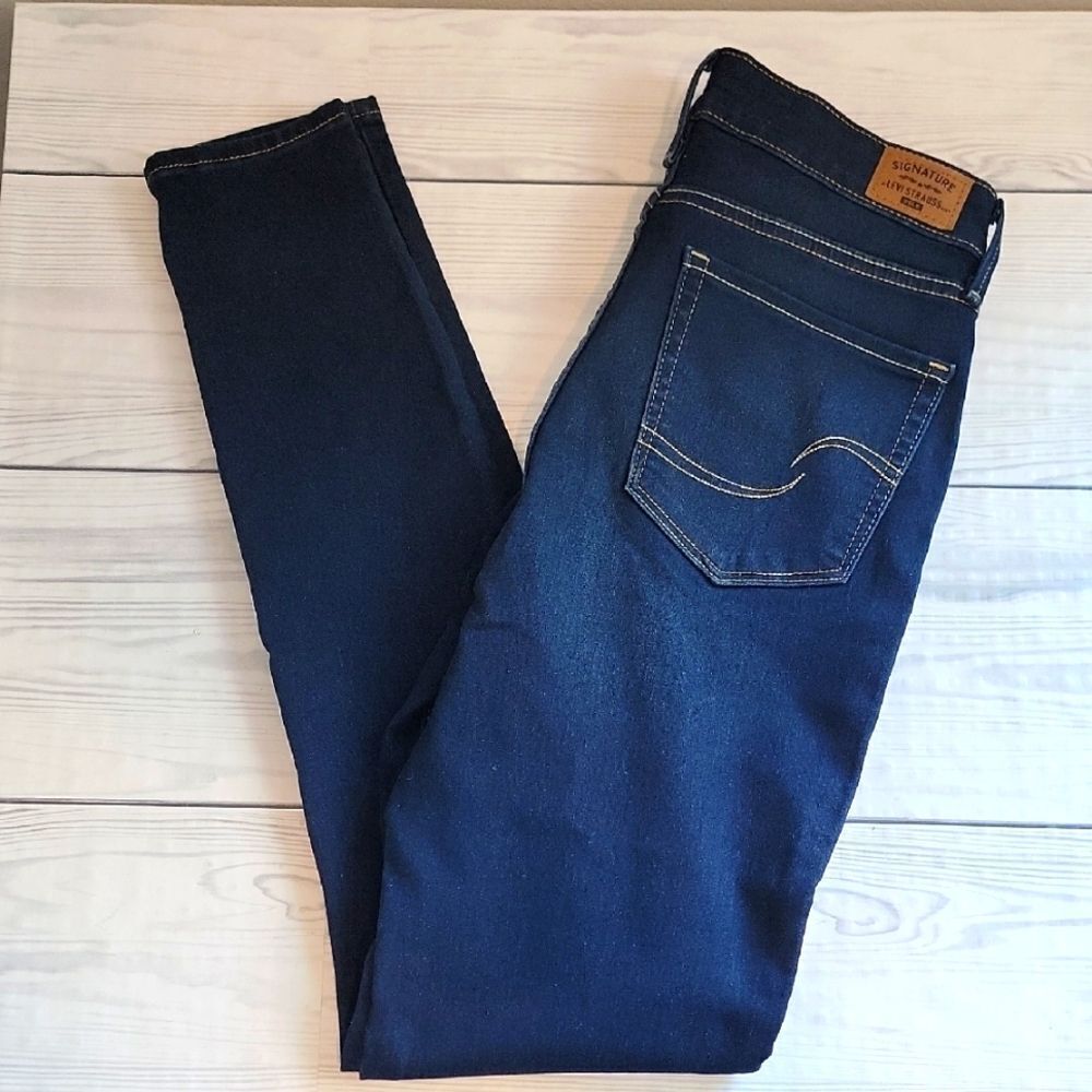 Levi's Signature Gold Dark Blue Skinny Jeans Womens Size Waist 27